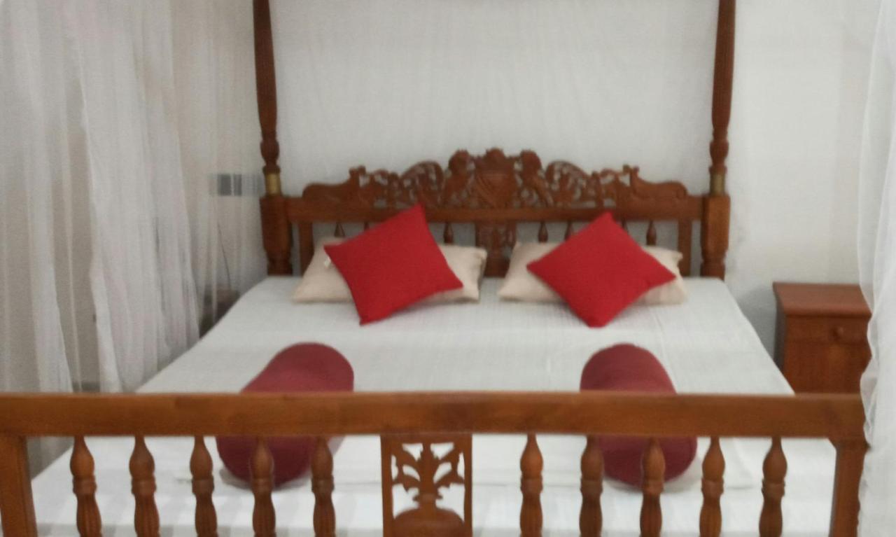 Coral Reef Guest Hotel Берувала Екстериор снимка